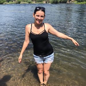 Meet your Posher, Nicole